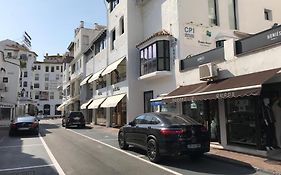 Apartment Puerto Banus